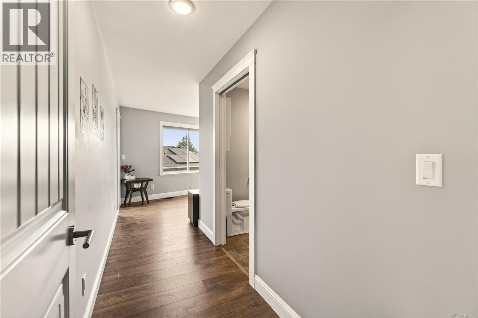 1950 Estevan Rd - 39