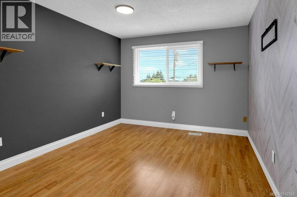785 Parkview Dr, Nanaimo