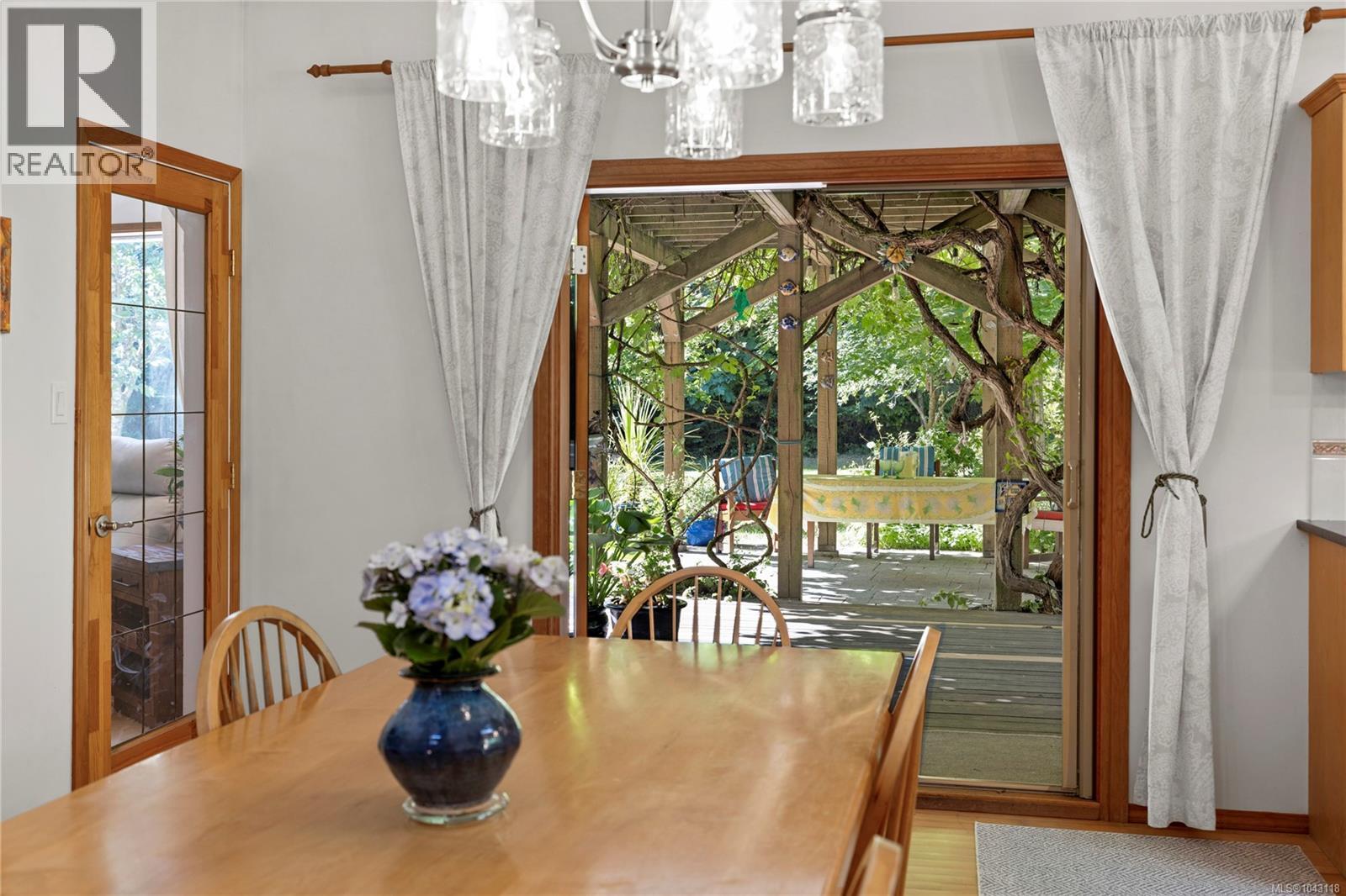 2497 Enefer Rd, Nanaimo