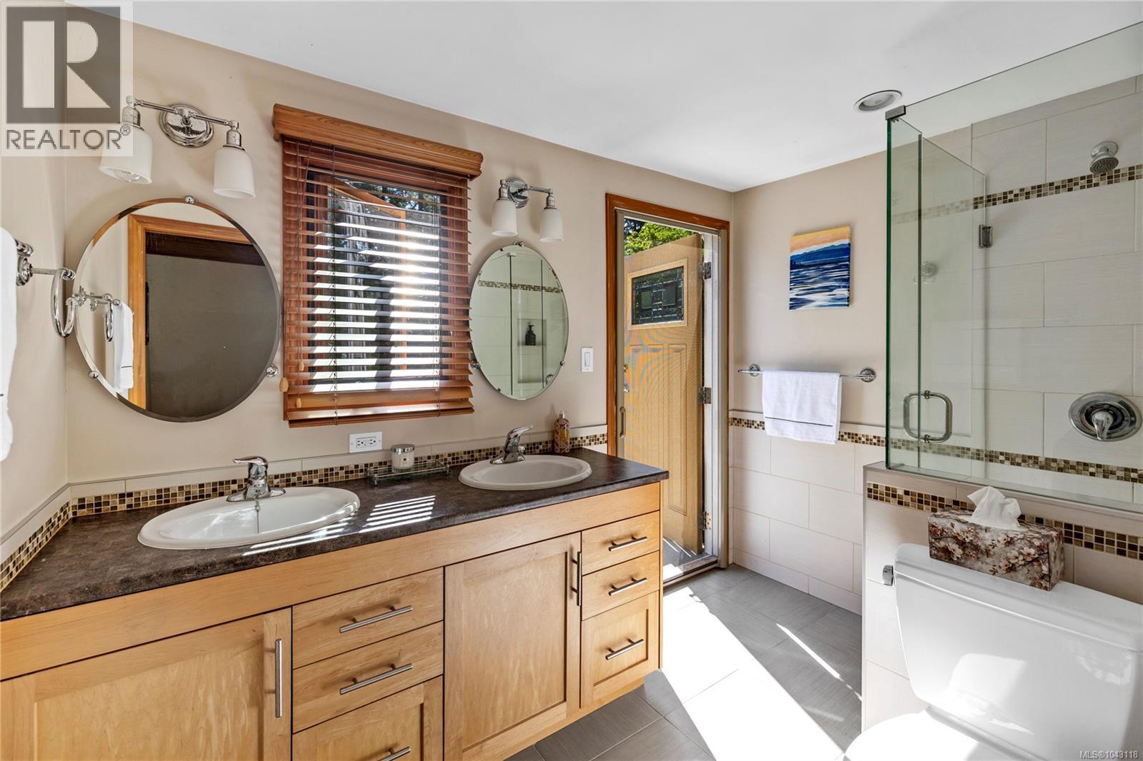 2497 Enefer Rd, Nanaimo