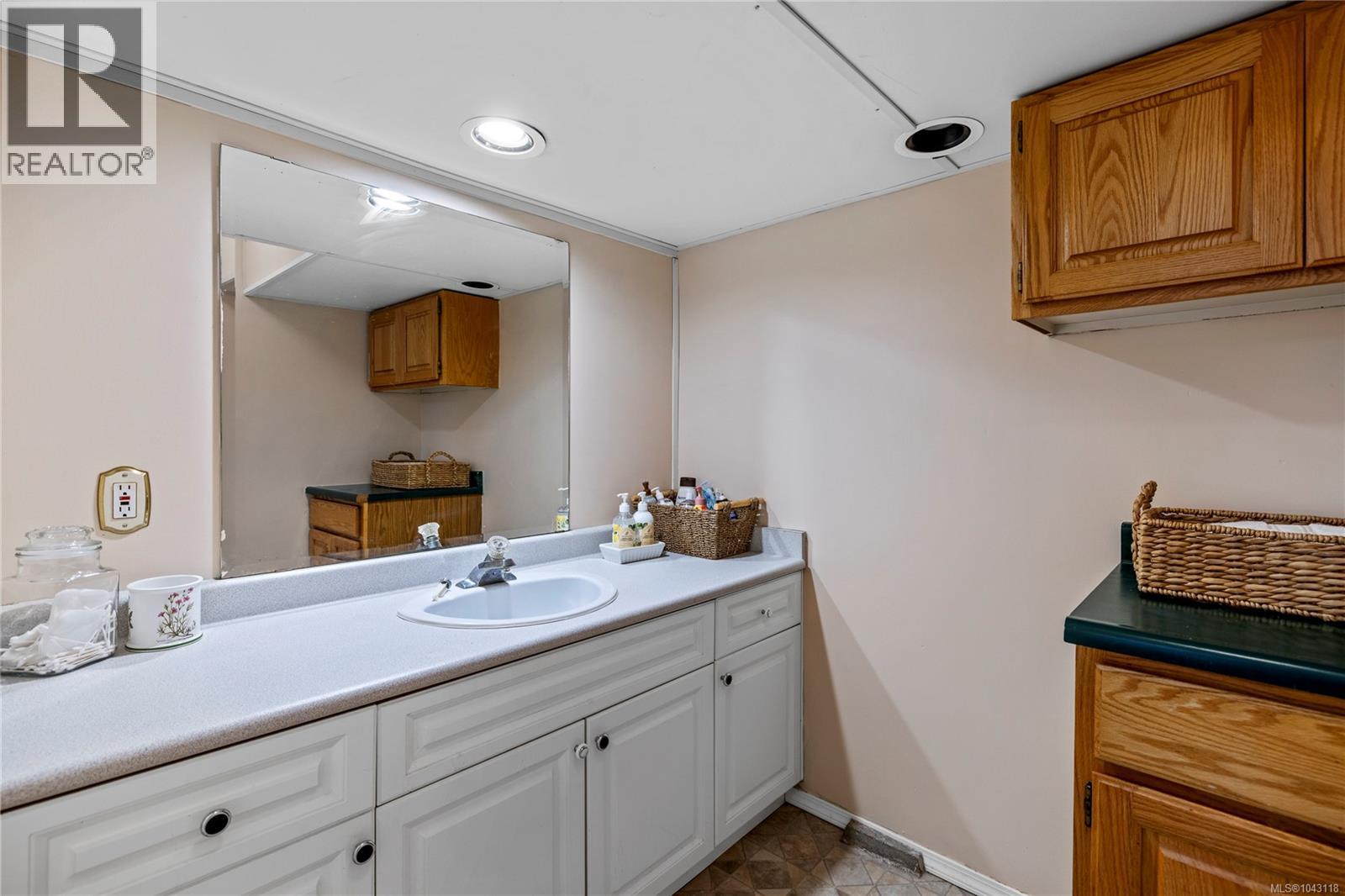 2497 Enefer Rd, Nanaimo