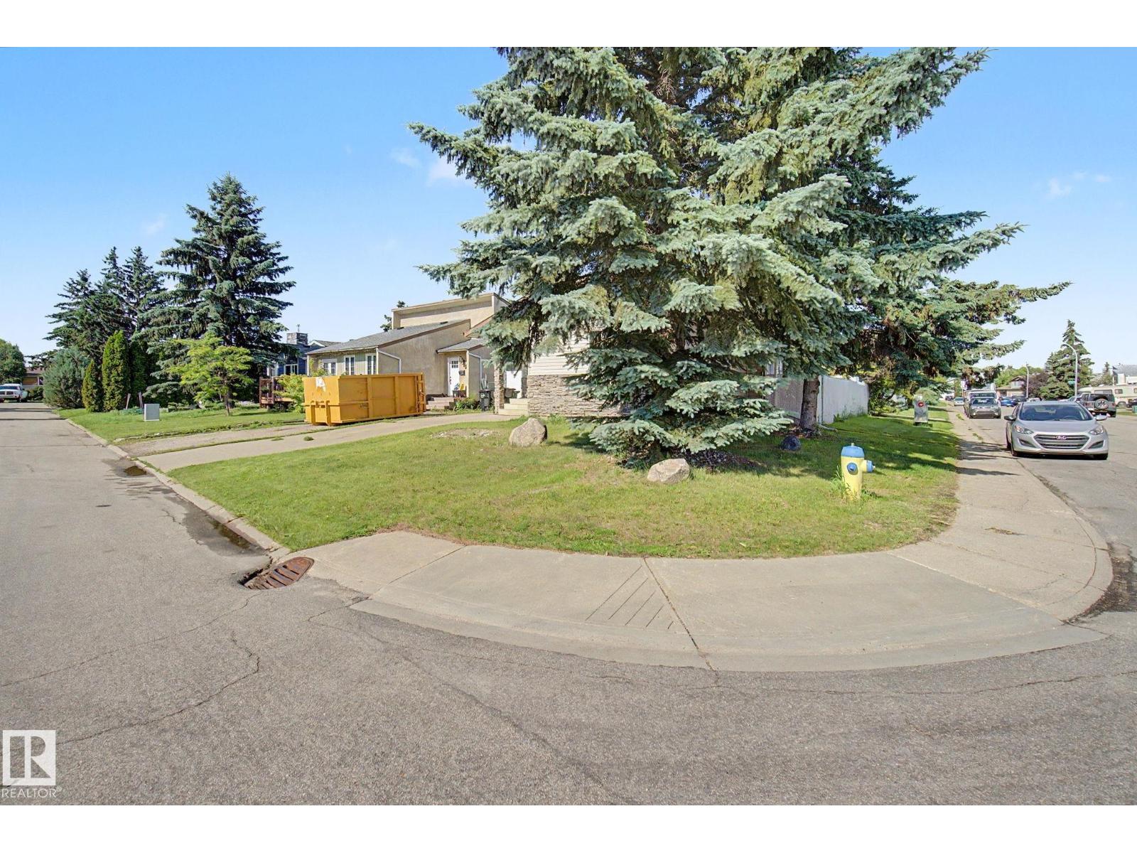 6237 13 AV NW - 3