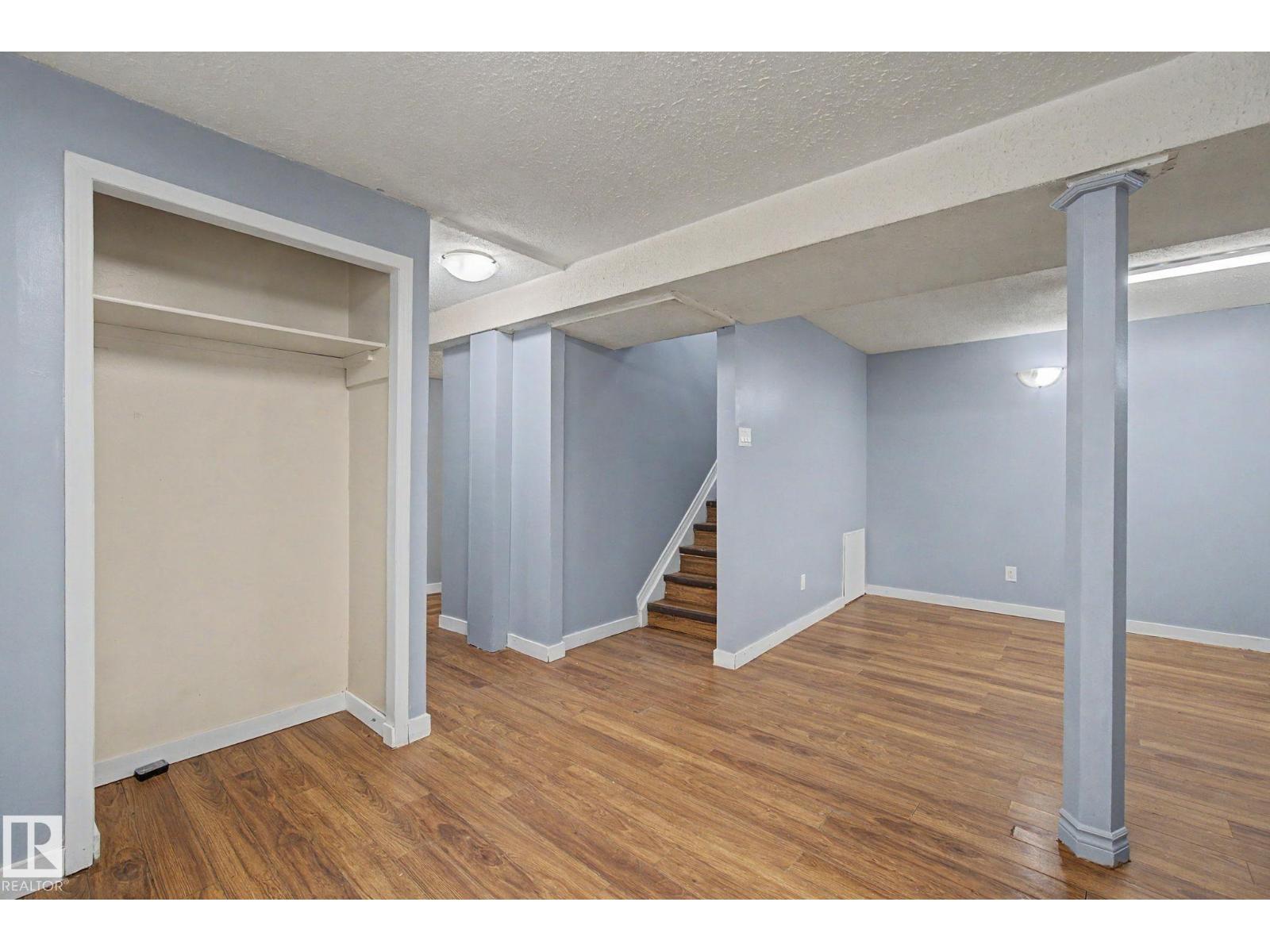 6237 13 AV NW - 26
