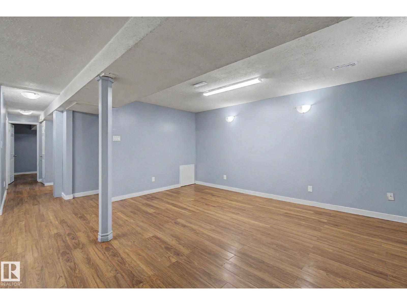 6237 13 AV NW - 30