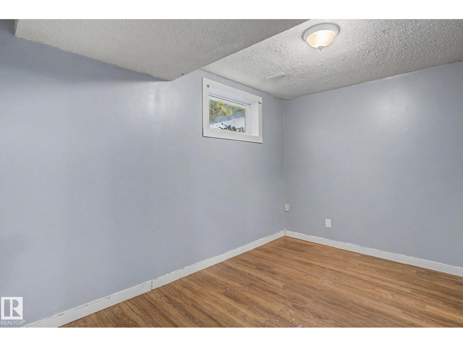 6237 13 AV NW - 38