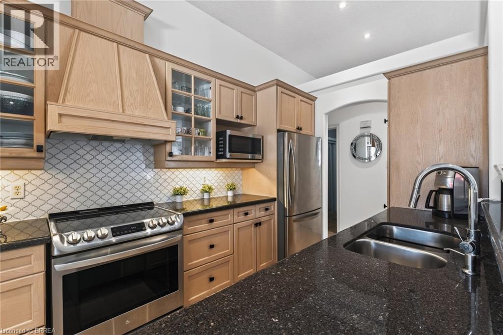 62 VARLEY Crescent - 26