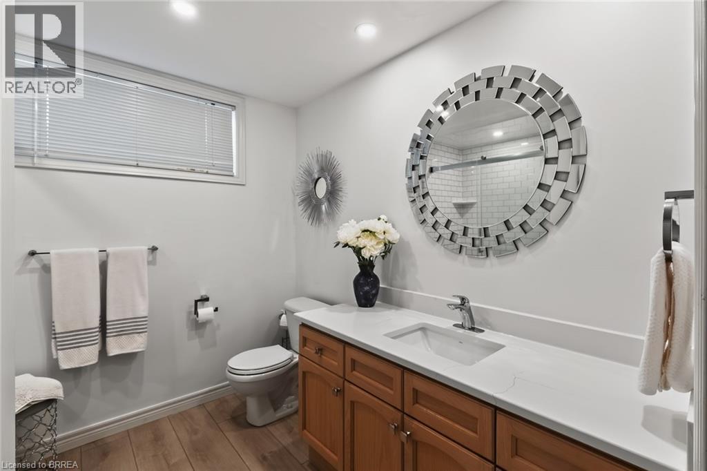 62 VARLEY Crescent - 45