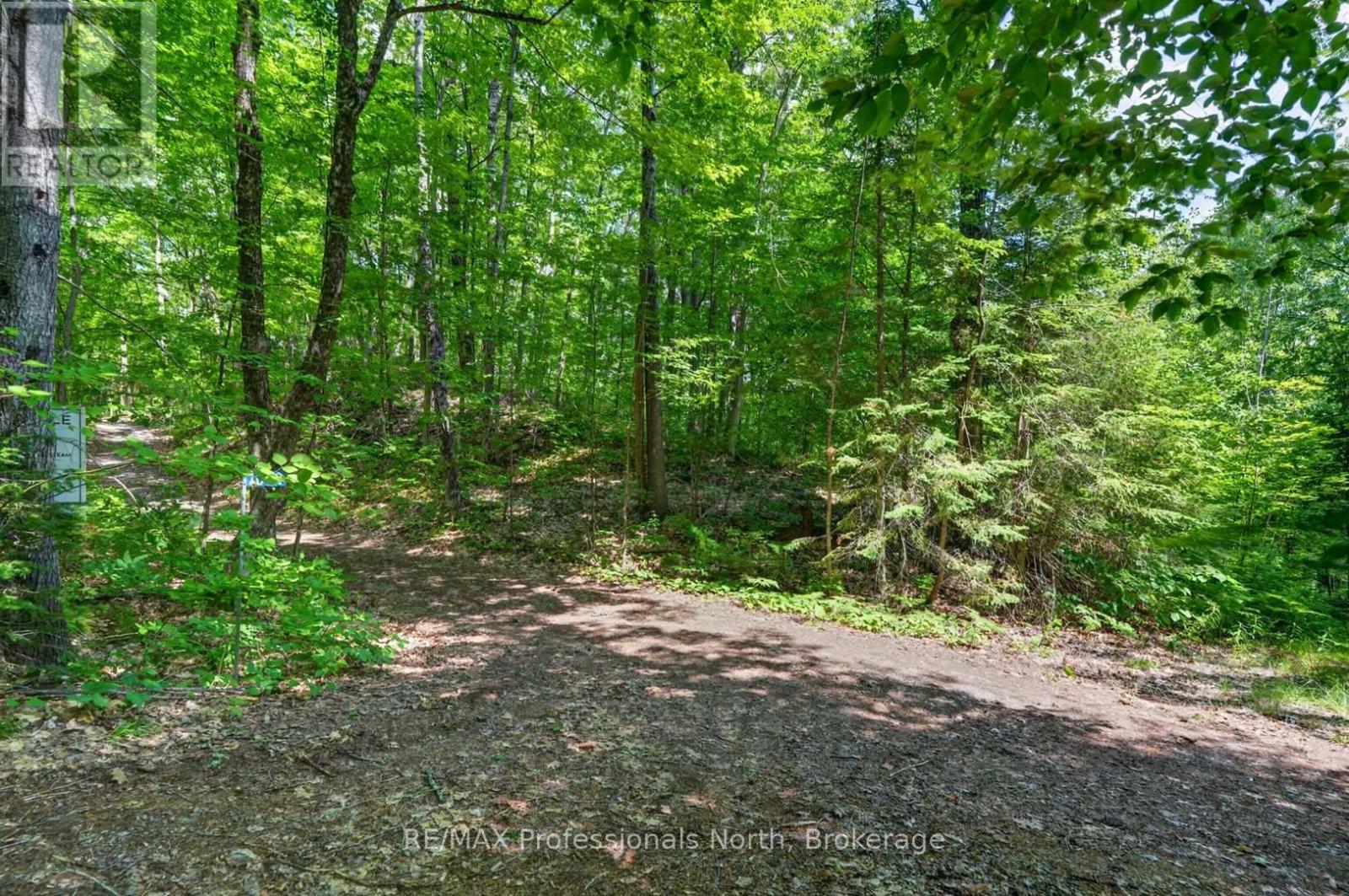 1032 GAZEBO LANE - 26