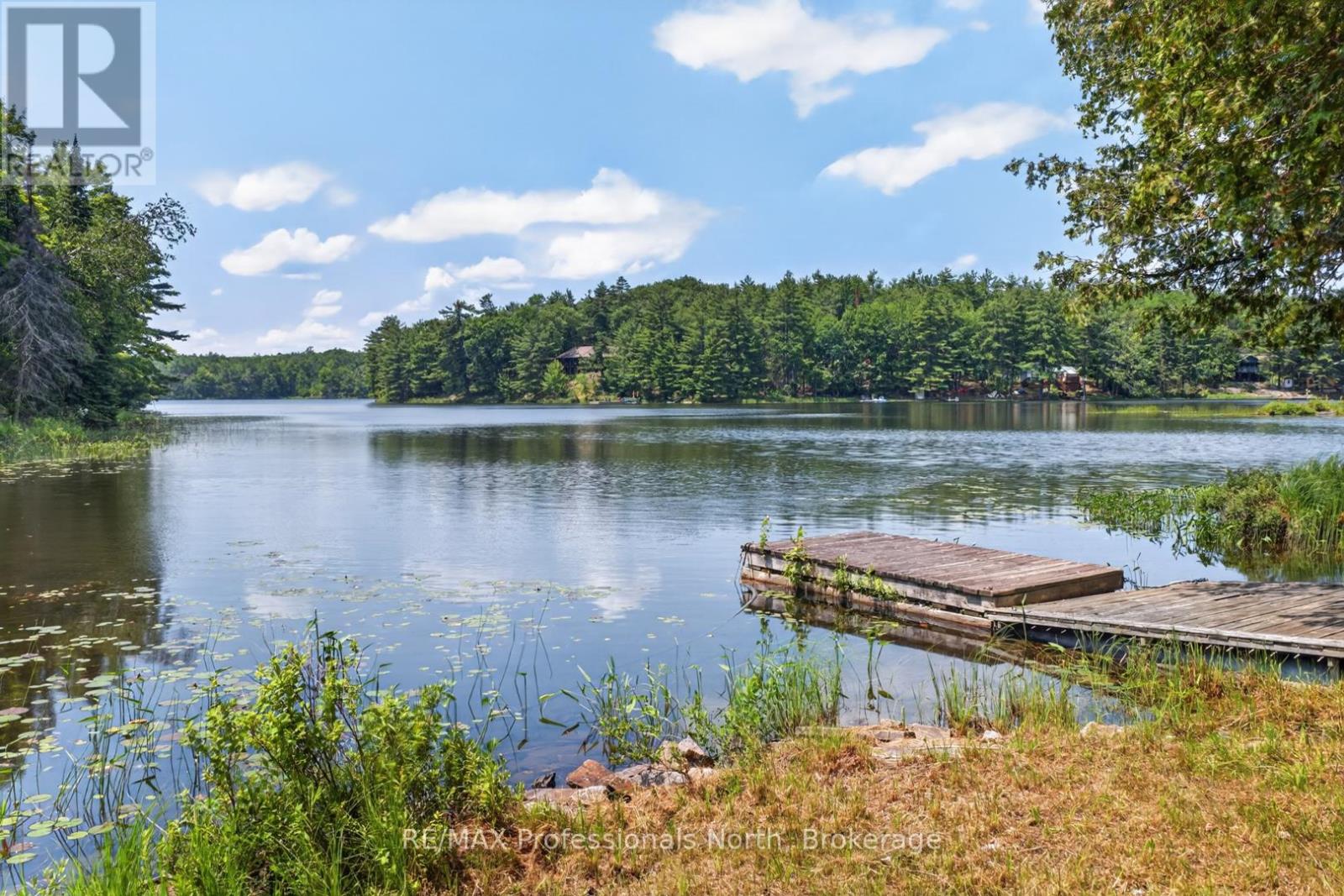 1032 GAZEBO LANE - 27