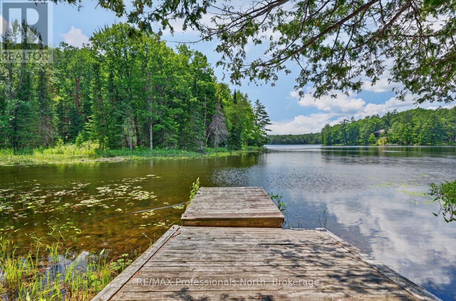 1032 GAZEBO LANE - 28