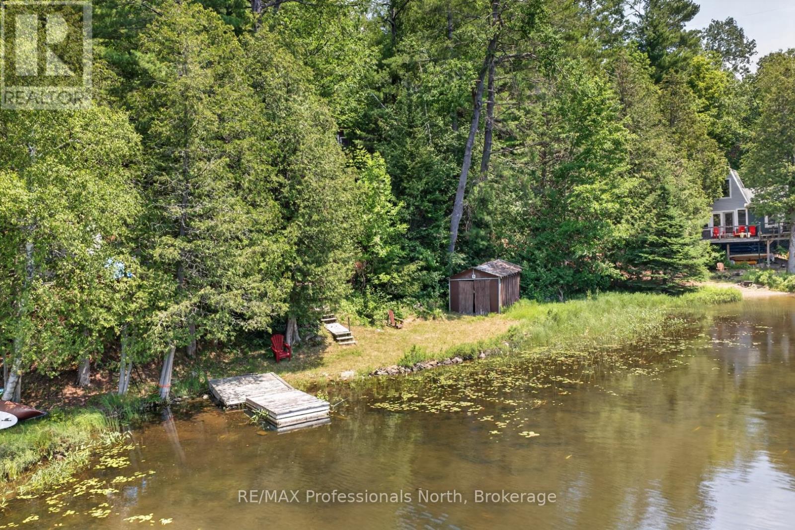 1032 GAZEBO LANE - 33