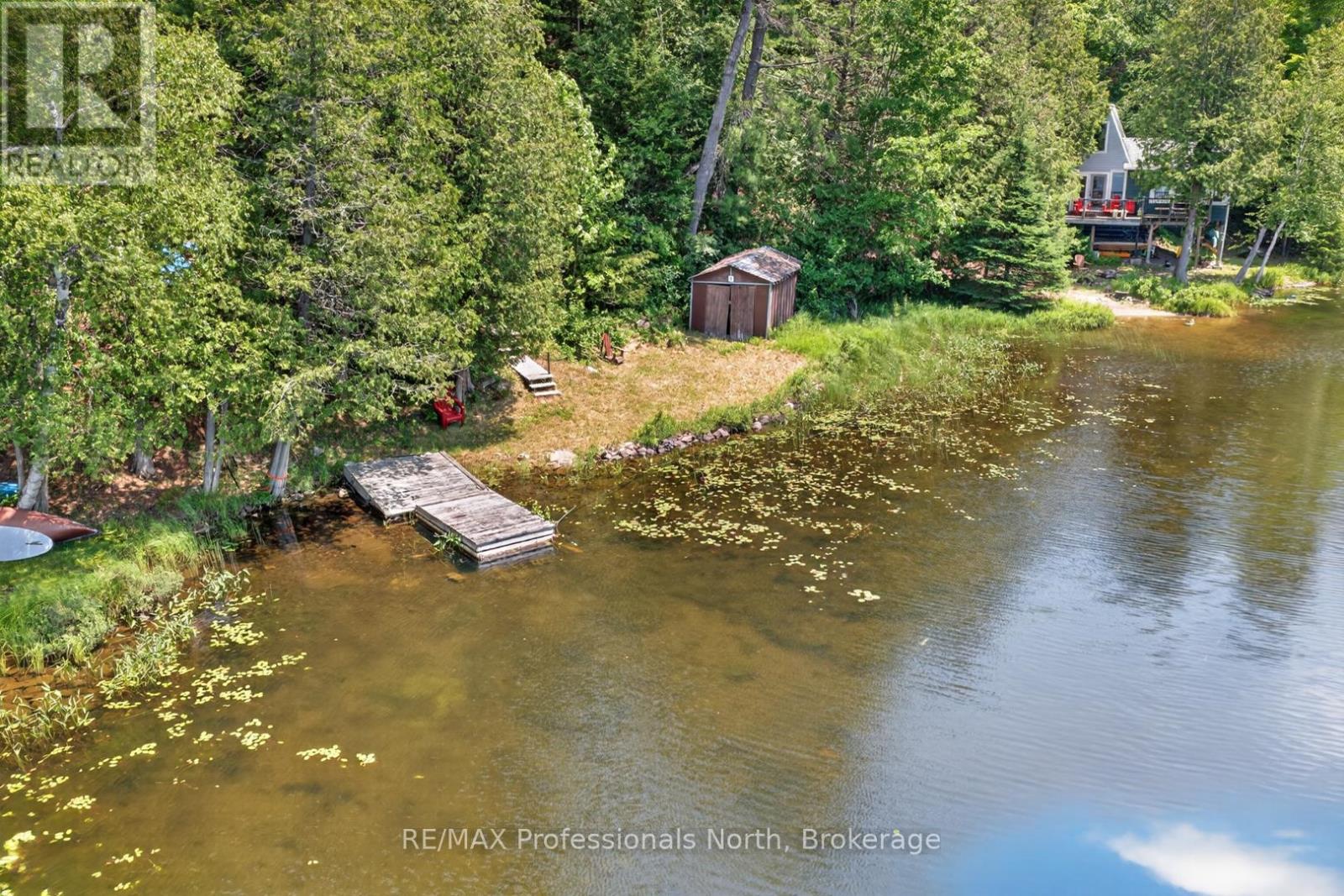 1032 GAZEBO LANE - 41