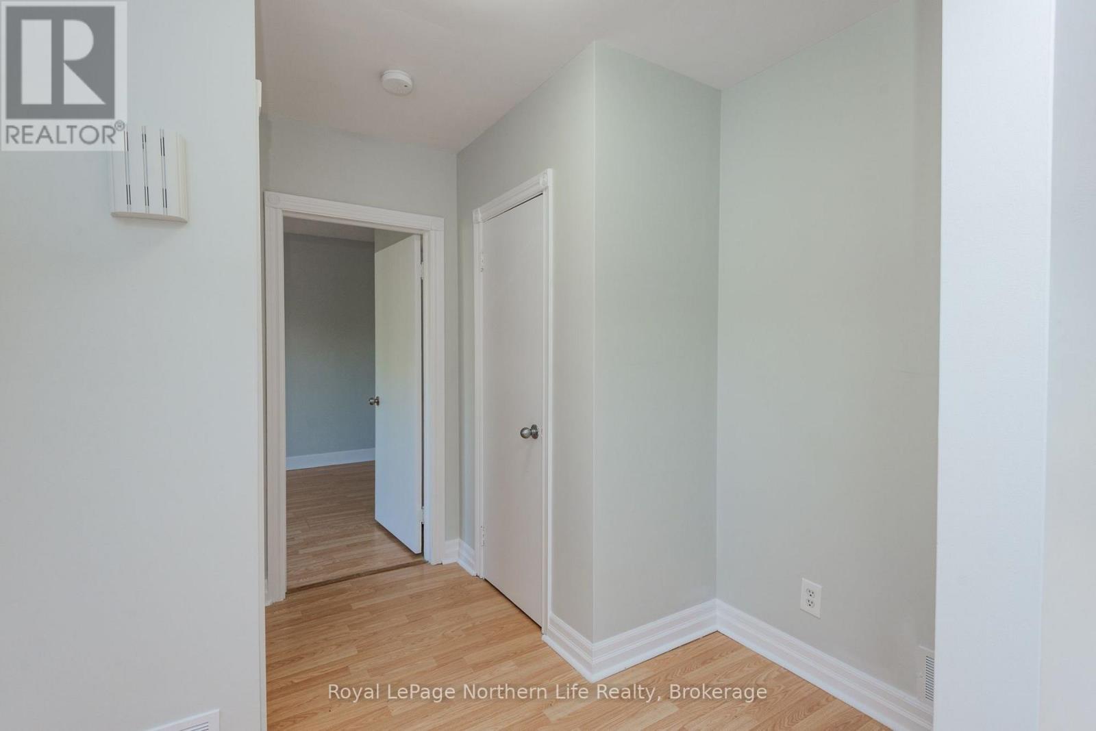 840 MCLAREN STREET - 13