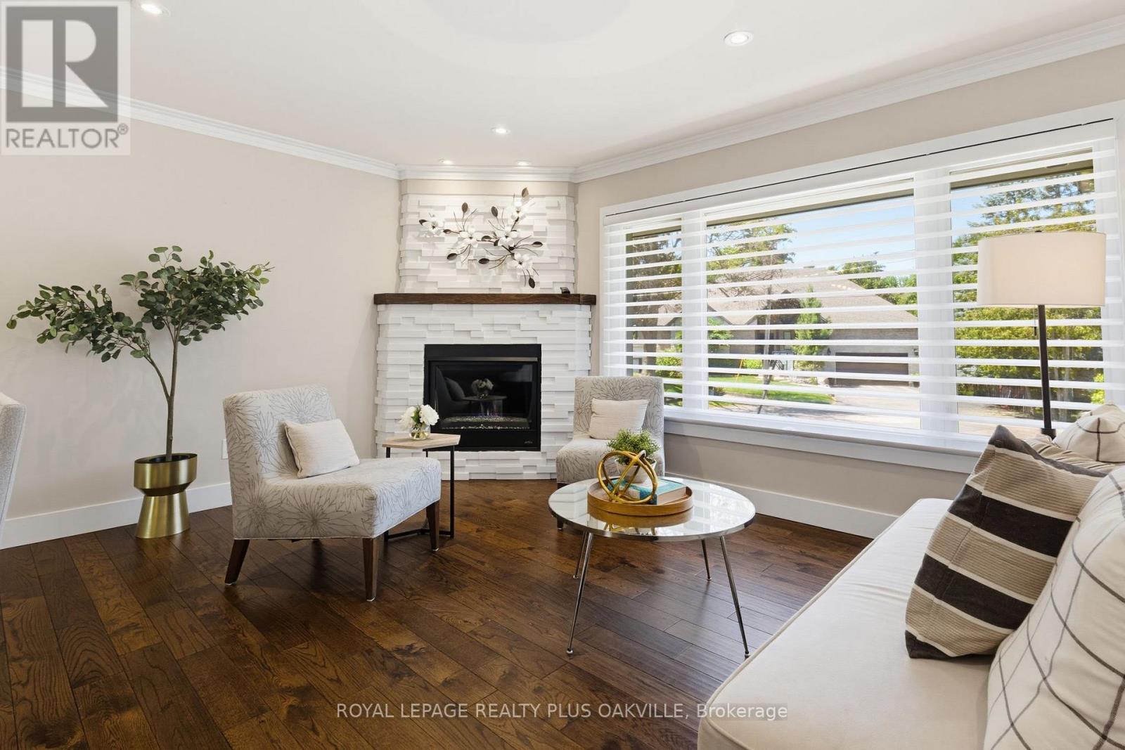 340 CLARENDON DRIVE - 13