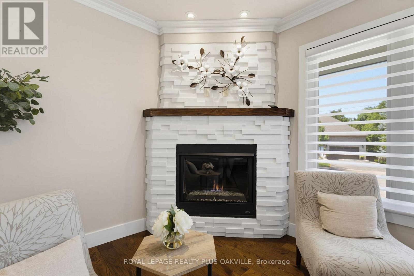 340 CLARENDON DRIVE - 14