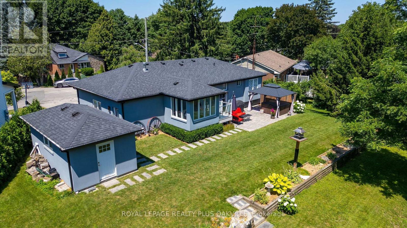 340 CLARENDON DRIVE - 4