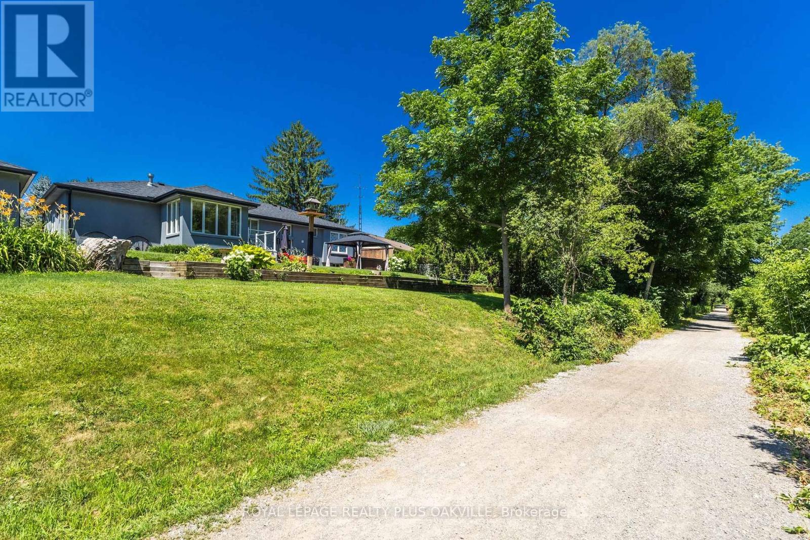 340 CLARENDON DRIVE - 37