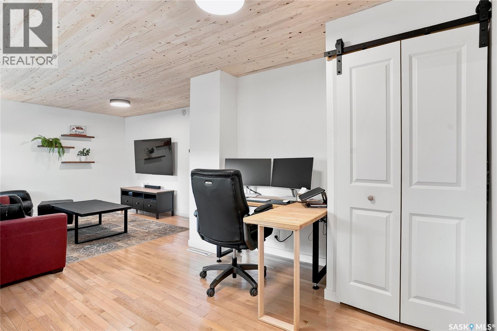 837 5th STREET E - Image 4