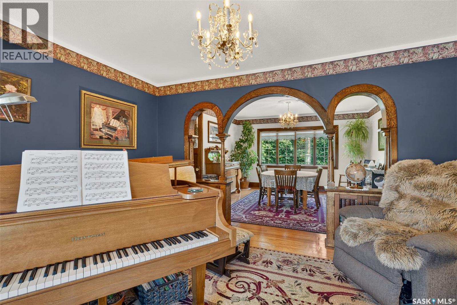 138 1st STREET S - Image 28