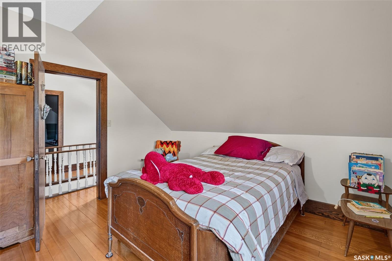 138 1st STREET S - Image 45