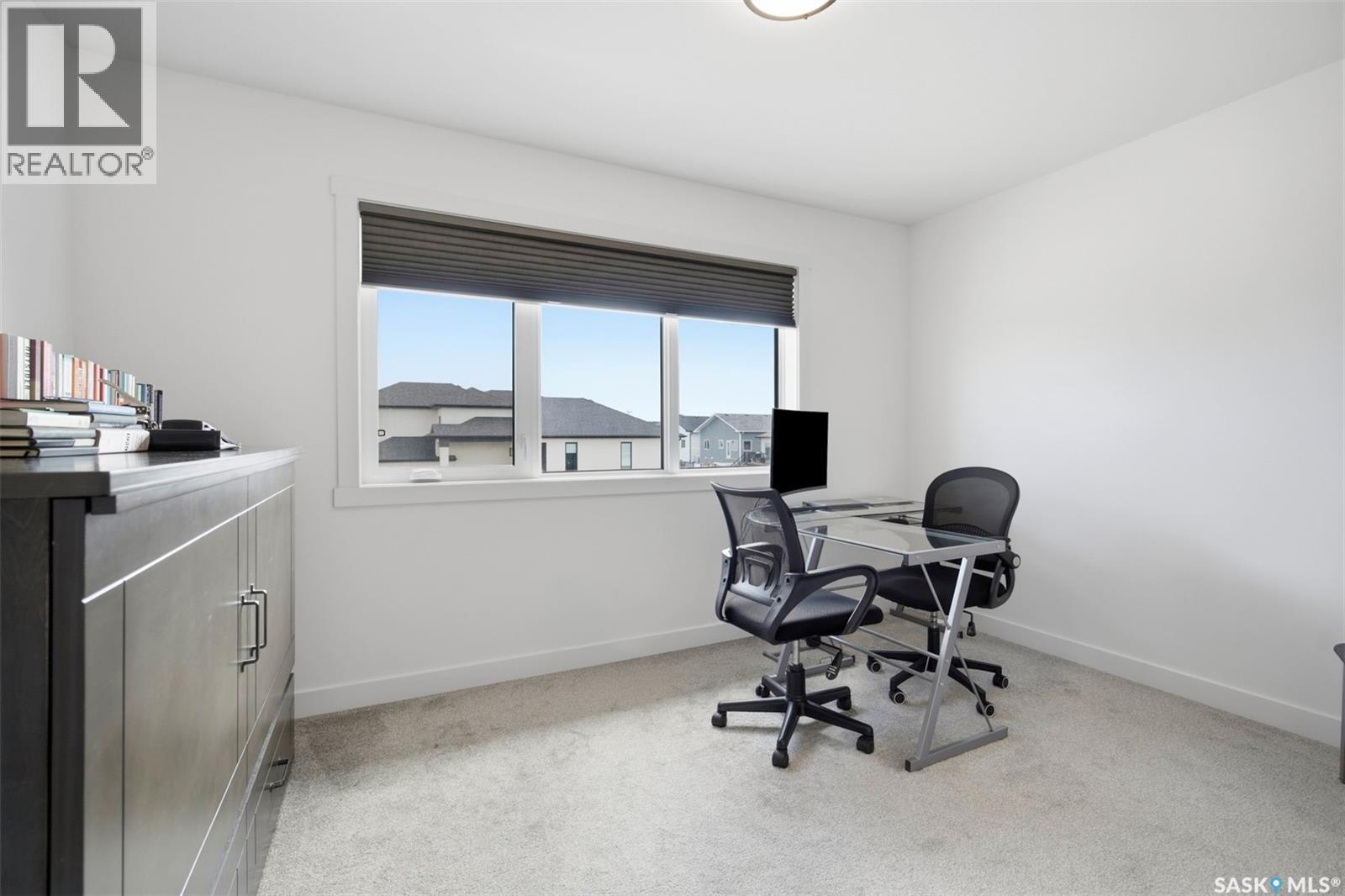 2435 Rosewood DRIVE - Image 25