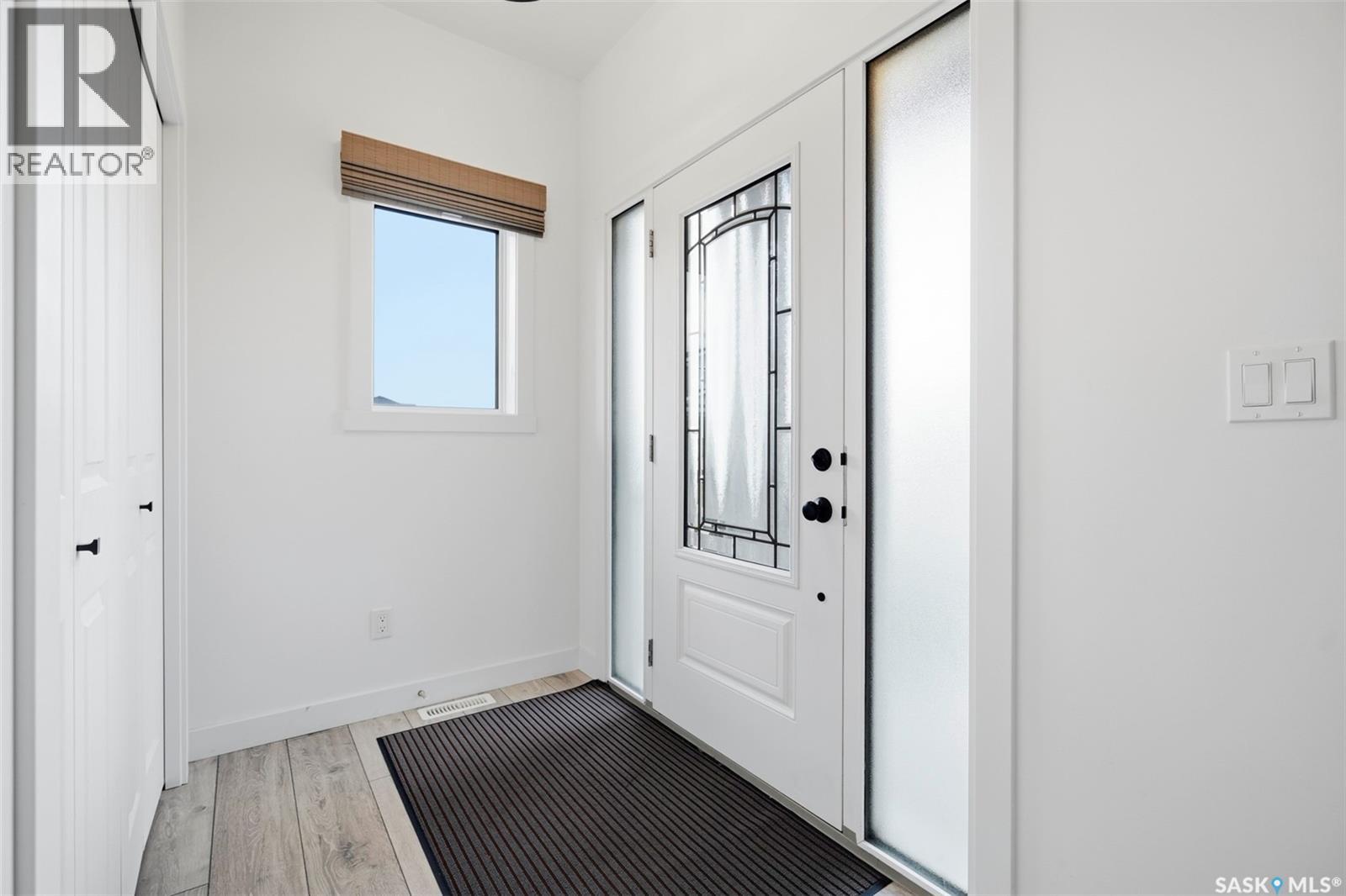2435 Rosewood DRIVE - Image 7