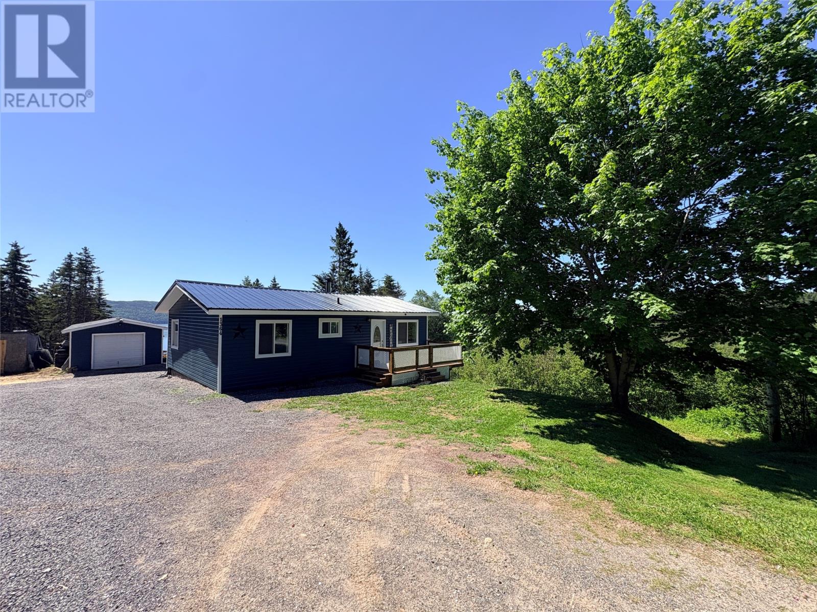 1364 Smith Sound Road - 31