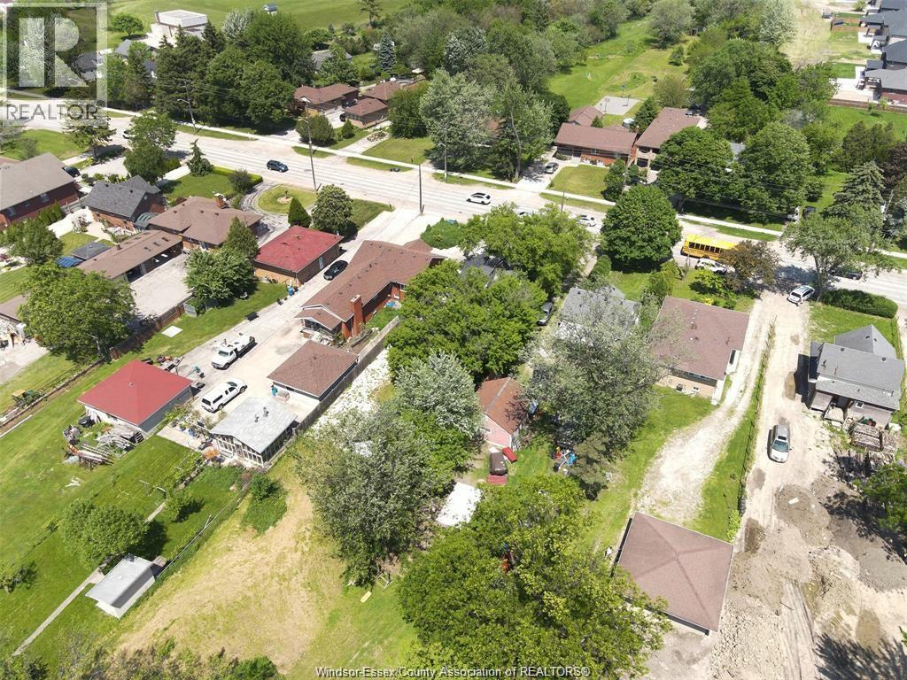 3567 HOWARD - 28