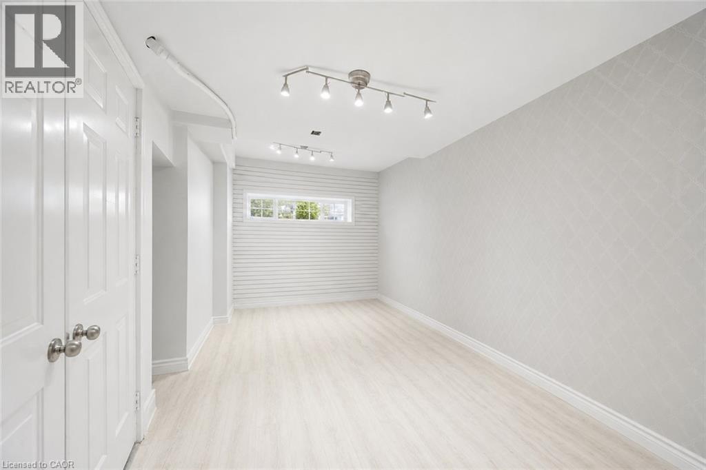 5035 BIDWELL Common - 27