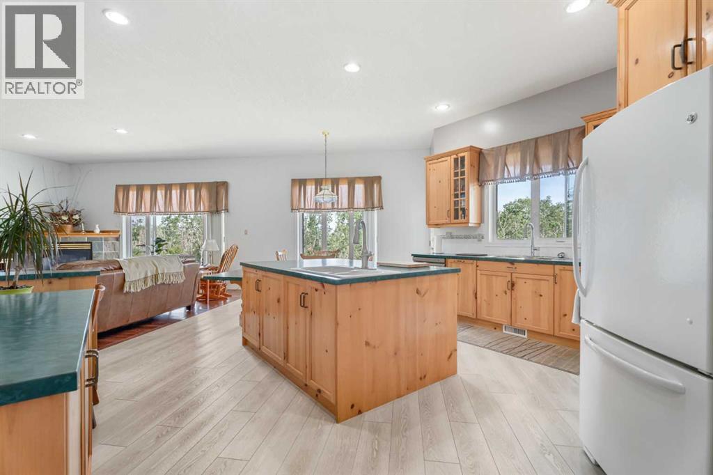 16006 274 Avenue E - 17