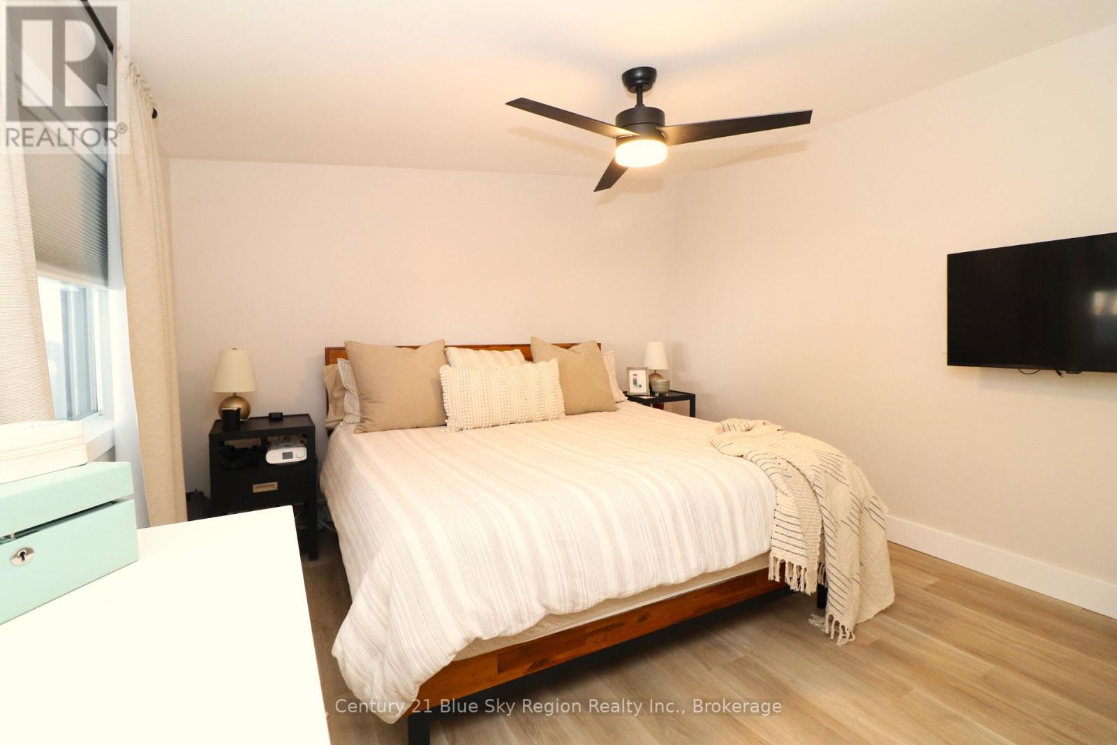188 LEE AVENUE - 21