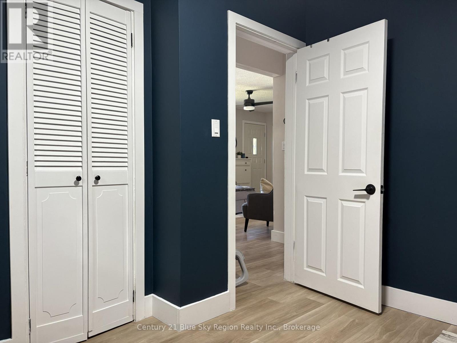 188 LEE AVENUE - 27