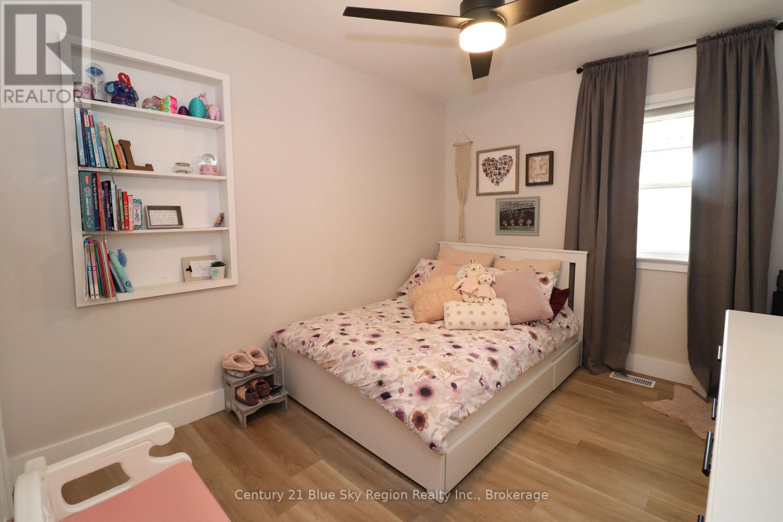 188 LEE AVENUE - 28