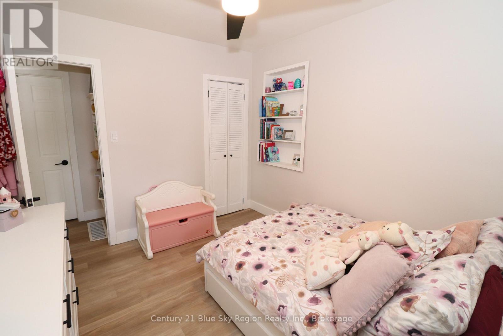 188 LEE AVENUE - 30
