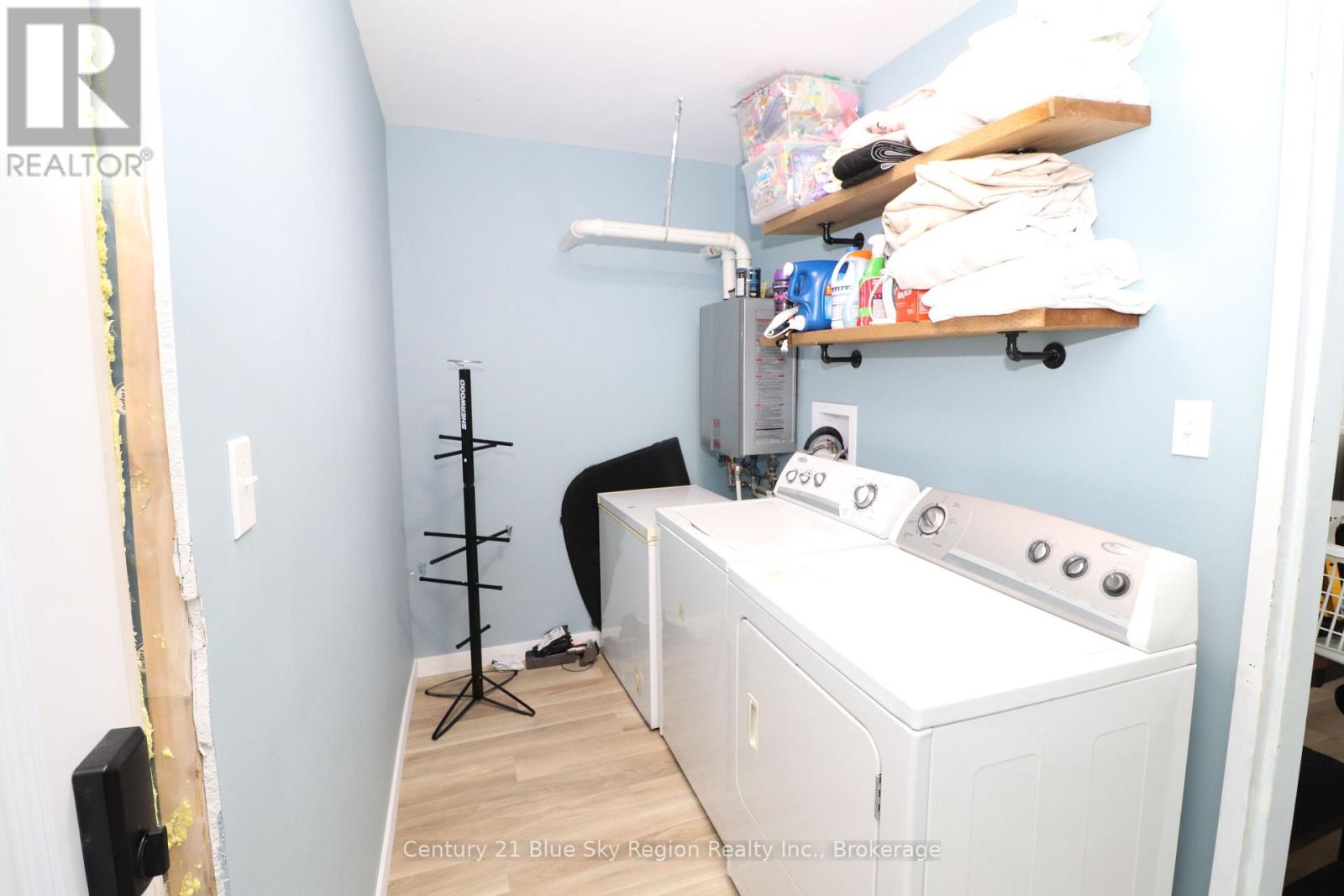 188 LEE AVENUE - 31