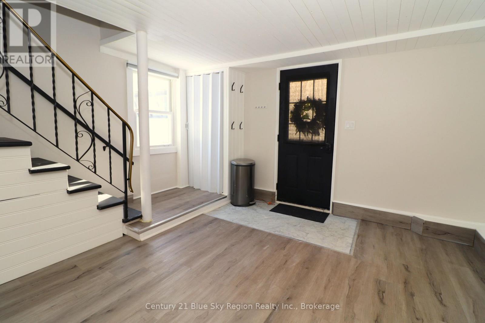 188 LEE AVENUE - 34