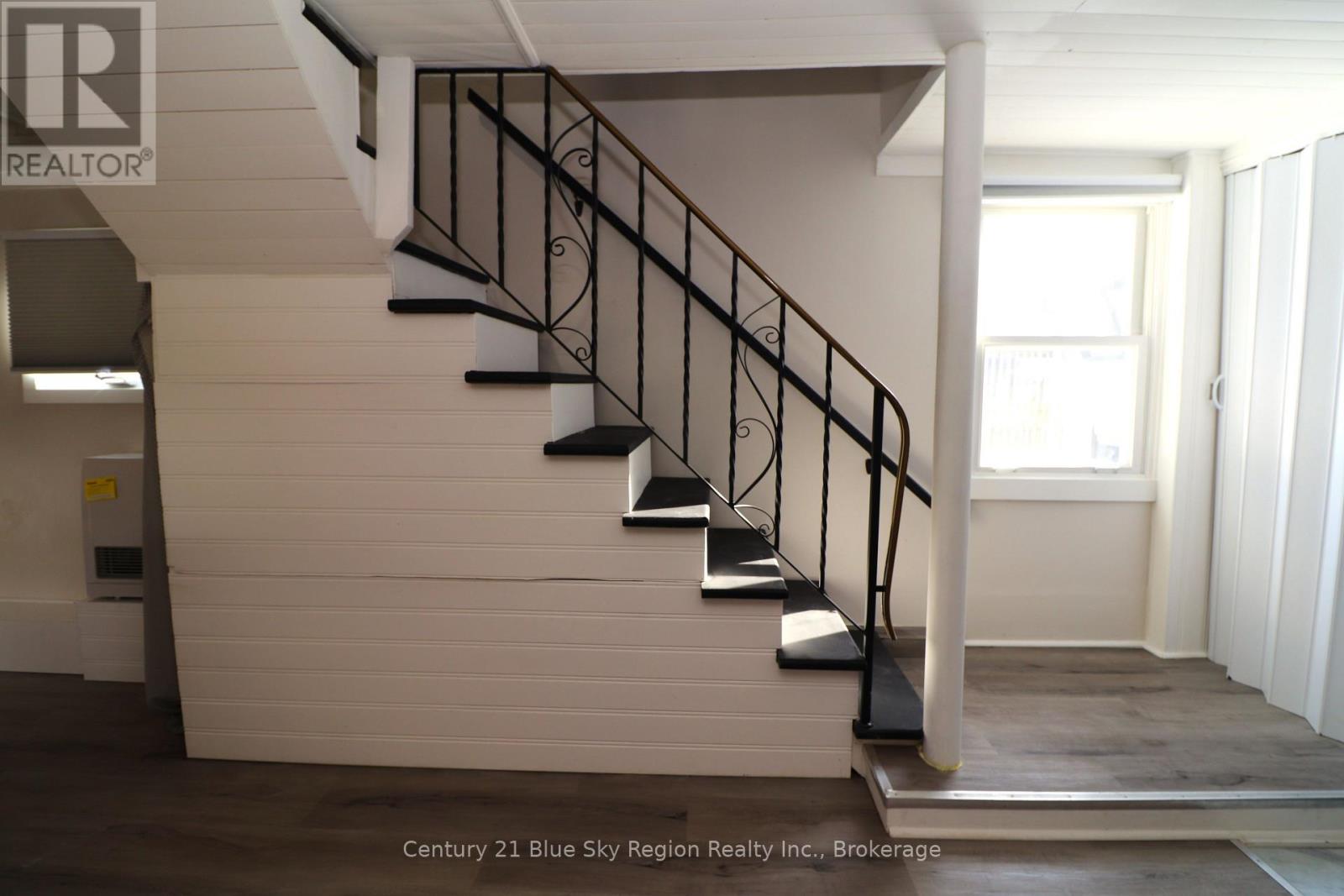 188 LEE AVENUE - 38