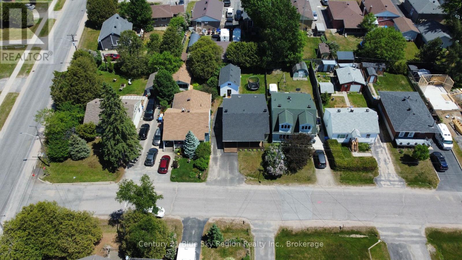 188 LEE AVENUE - 4