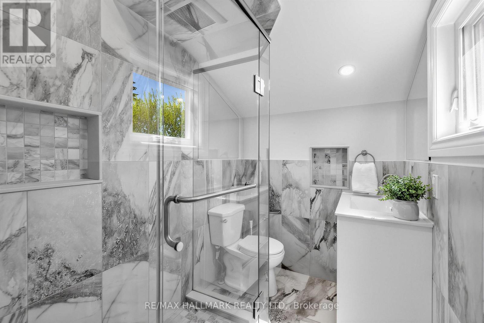 225 LUCAS STREET - 15