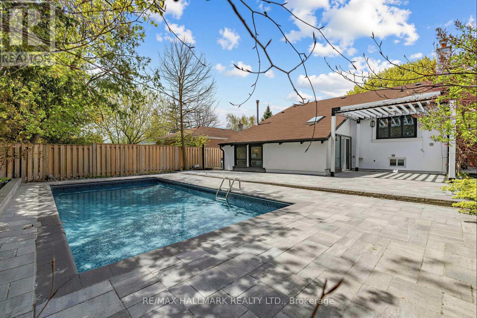 225 LUCAS STREET - 24