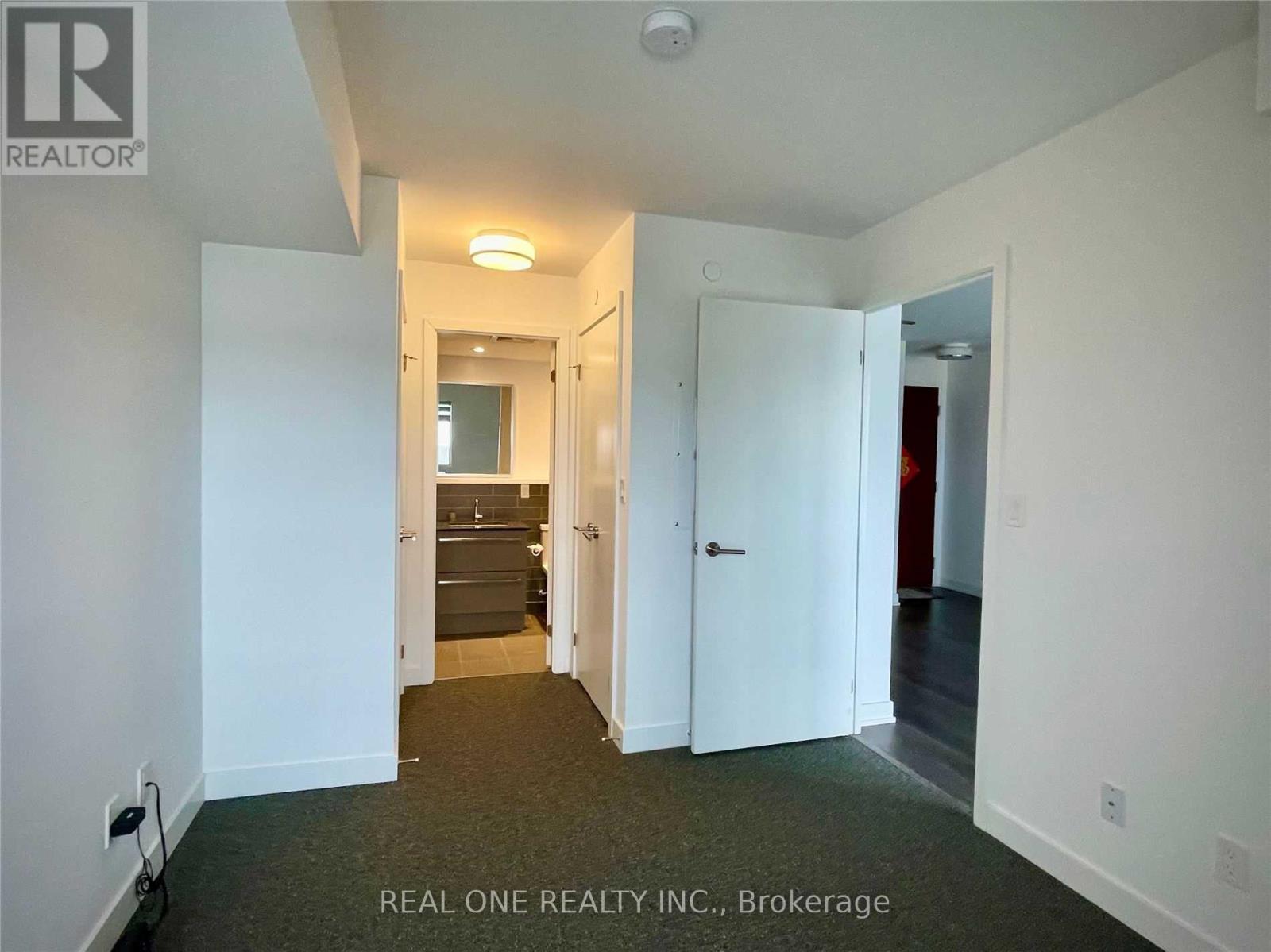 #914 120 VARNA DRIVE - 6