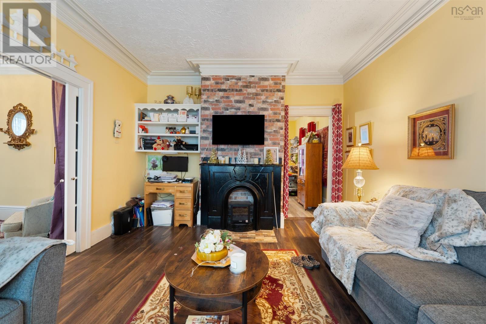45 Alma Street - 8