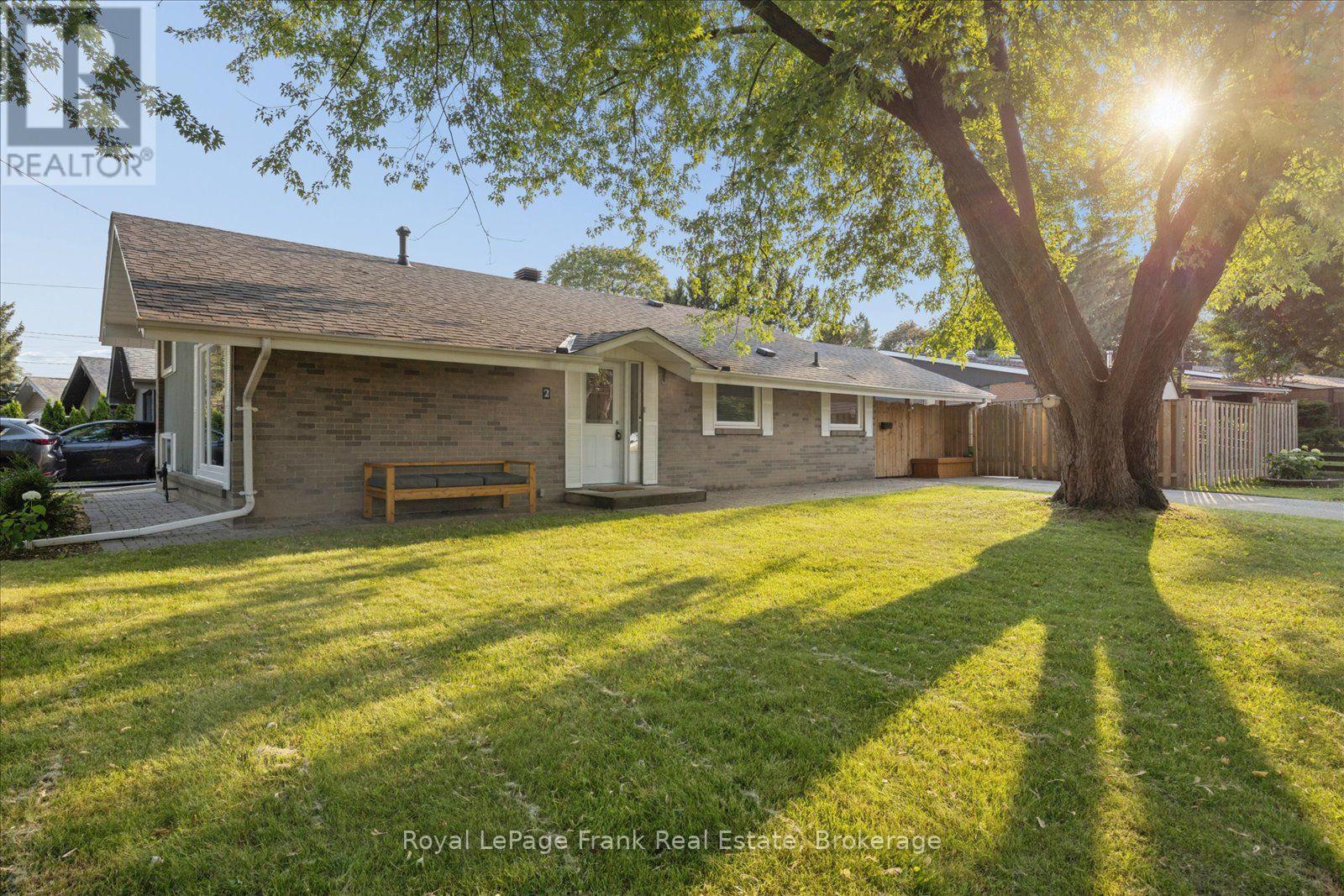 2 ROSSWOOD CRESCENT - 1
