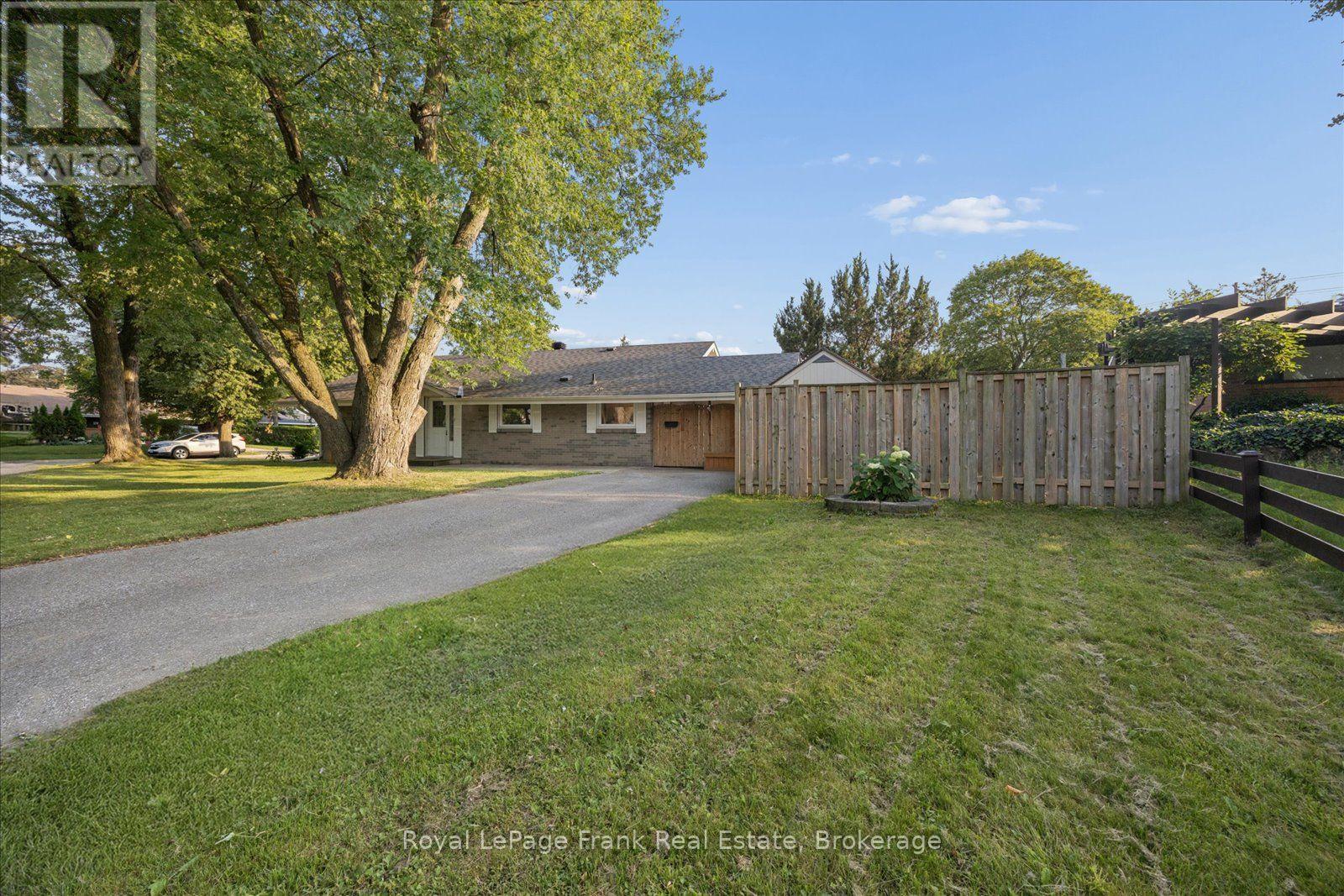 2 ROSSWOOD CRESCENT - 2