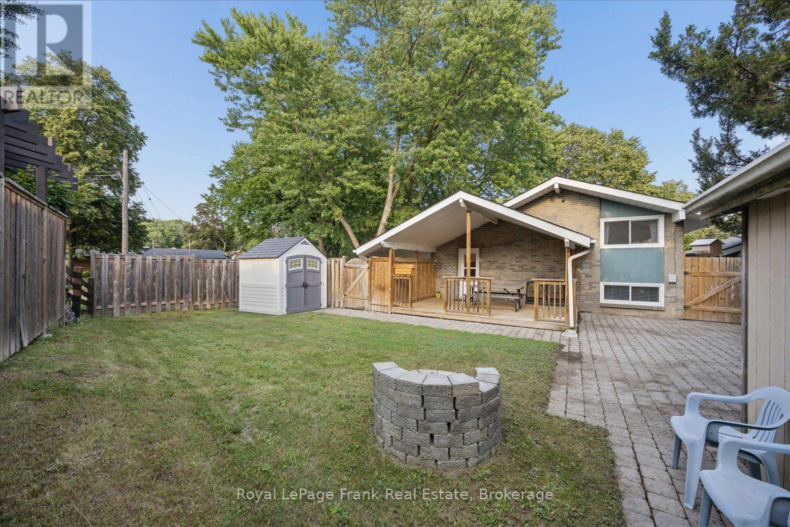 2 ROSSWOOD CRESCENT - 31