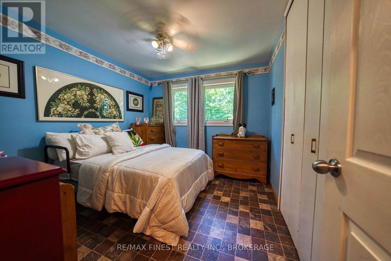 2221 BURBROOK ROAD - 14
