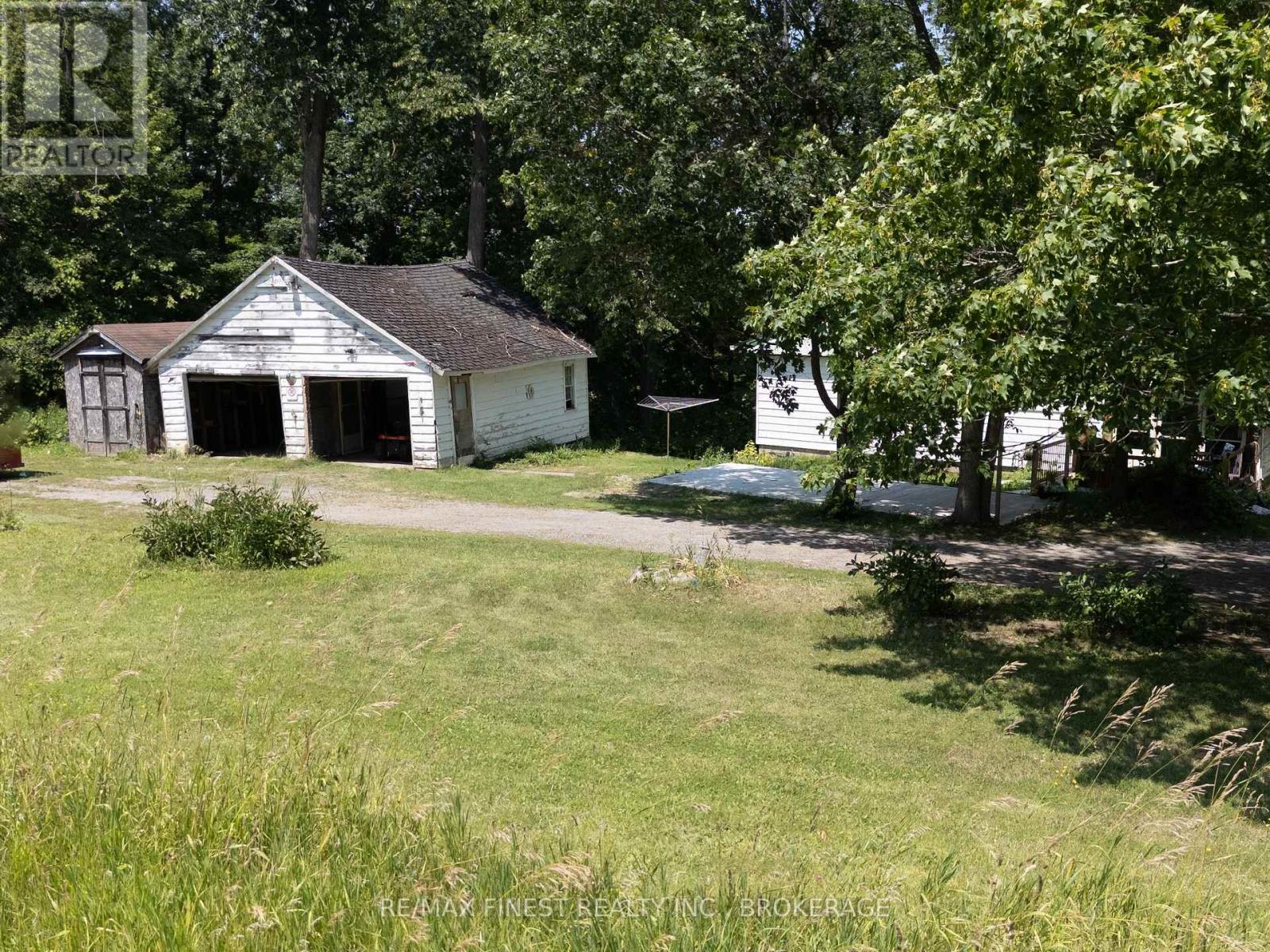 2221 BURBROOK ROAD - 21