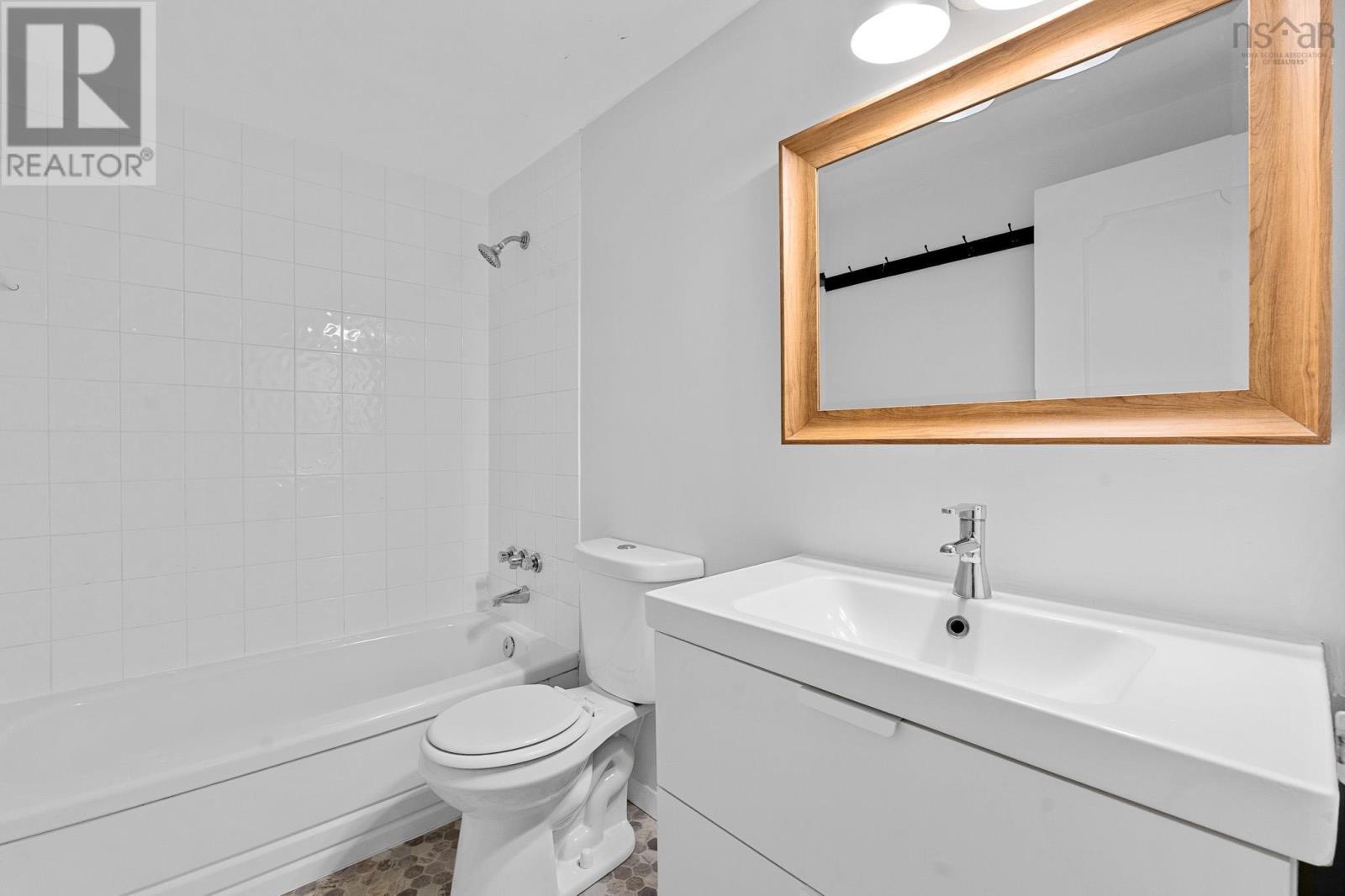 #304 26 Brookdale Crescent - 23
