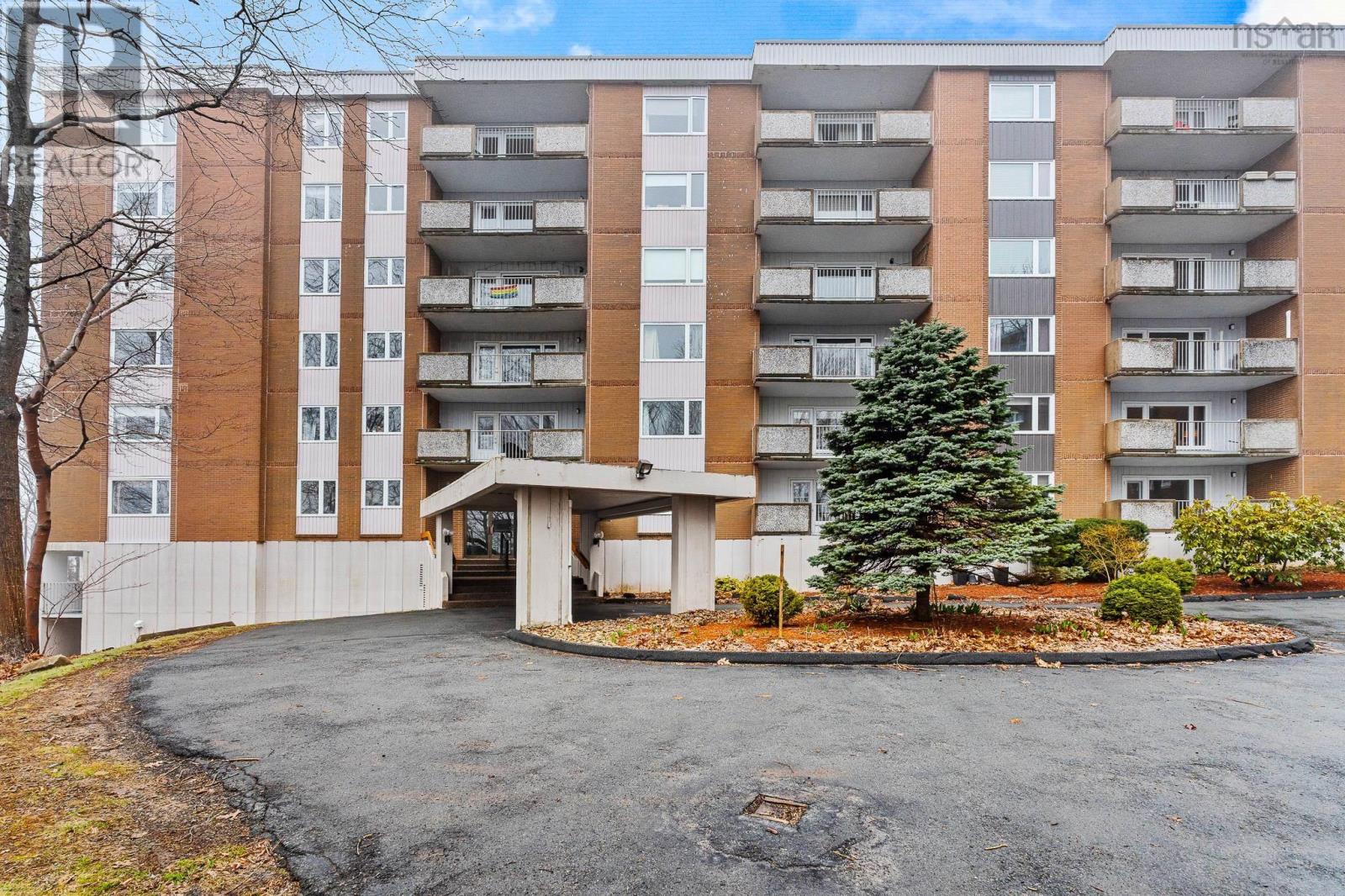 #304 26 Brookdale Crescent - 34