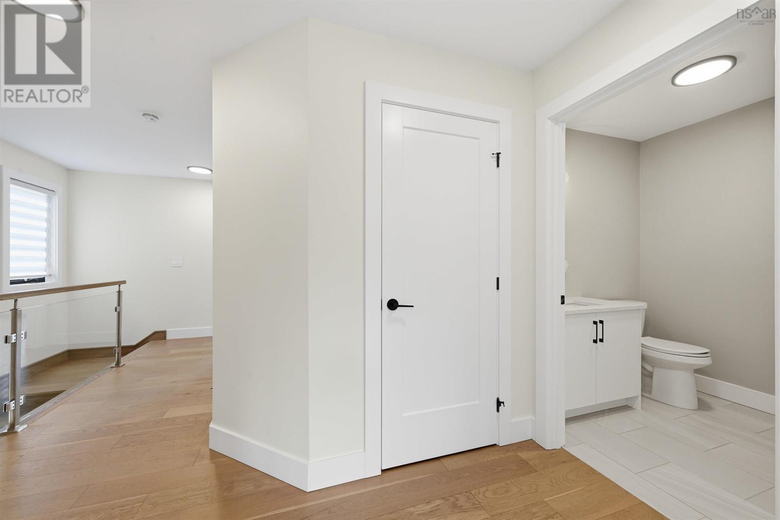 16 Trekker Drive - 33